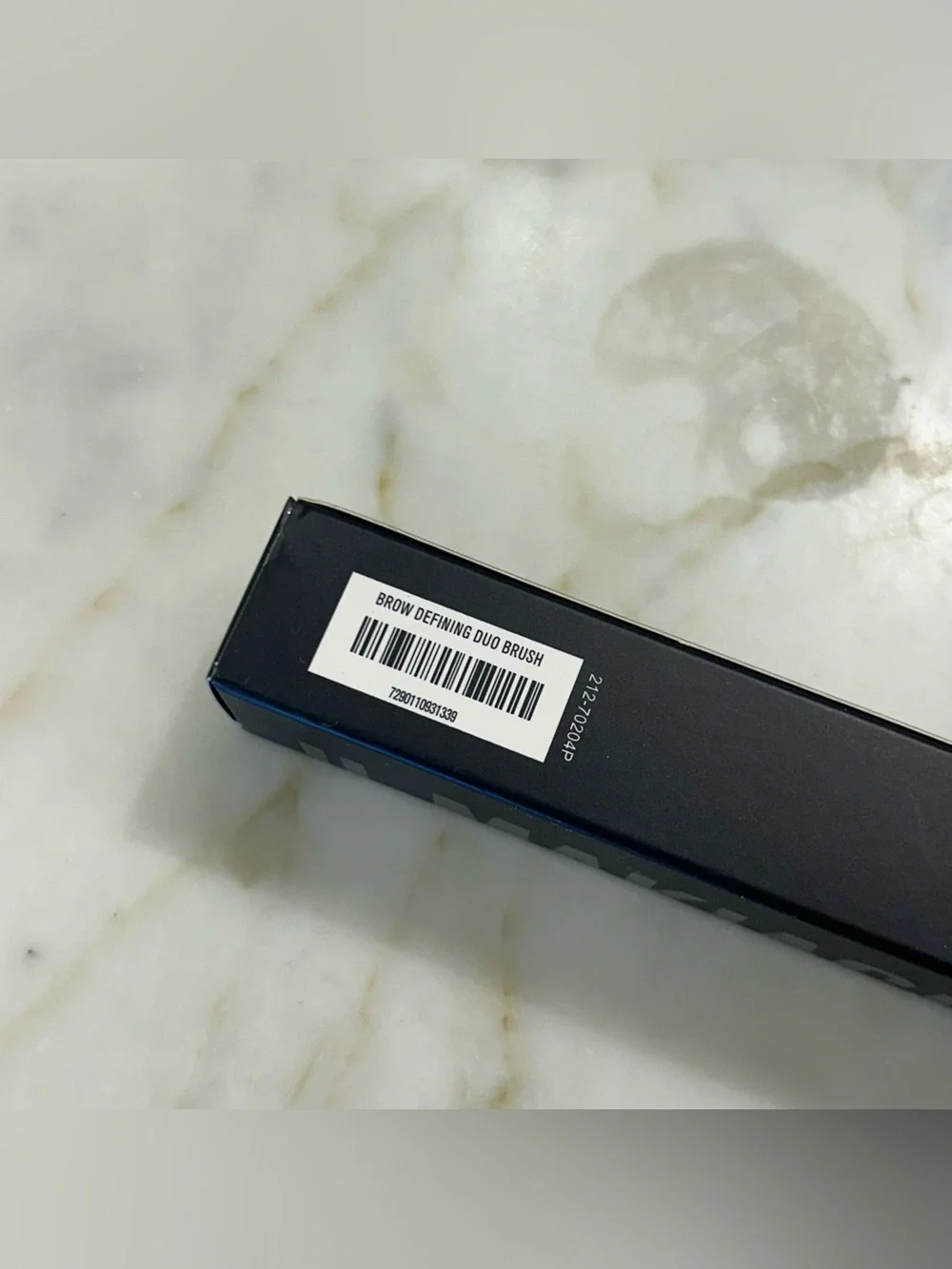 IL Makiage BROW DEFINING DUO BRUSH #204